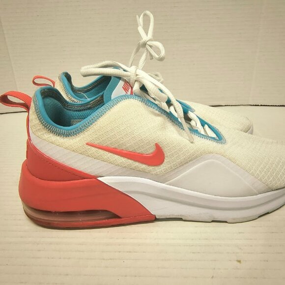 Nike Women's Air Max Motion 2 CW4285-100  Running Shoes Sneakers Size 8.5 - Picture 9 of 12
